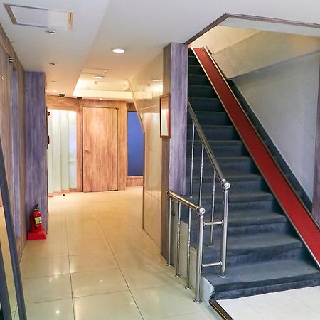 Travelers A Korea Hostel Seoul Exterior photo