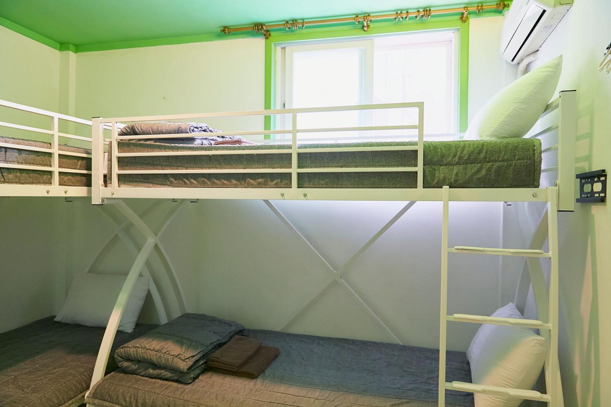 Travelers A Korea Hostel Seoul Exterior photo